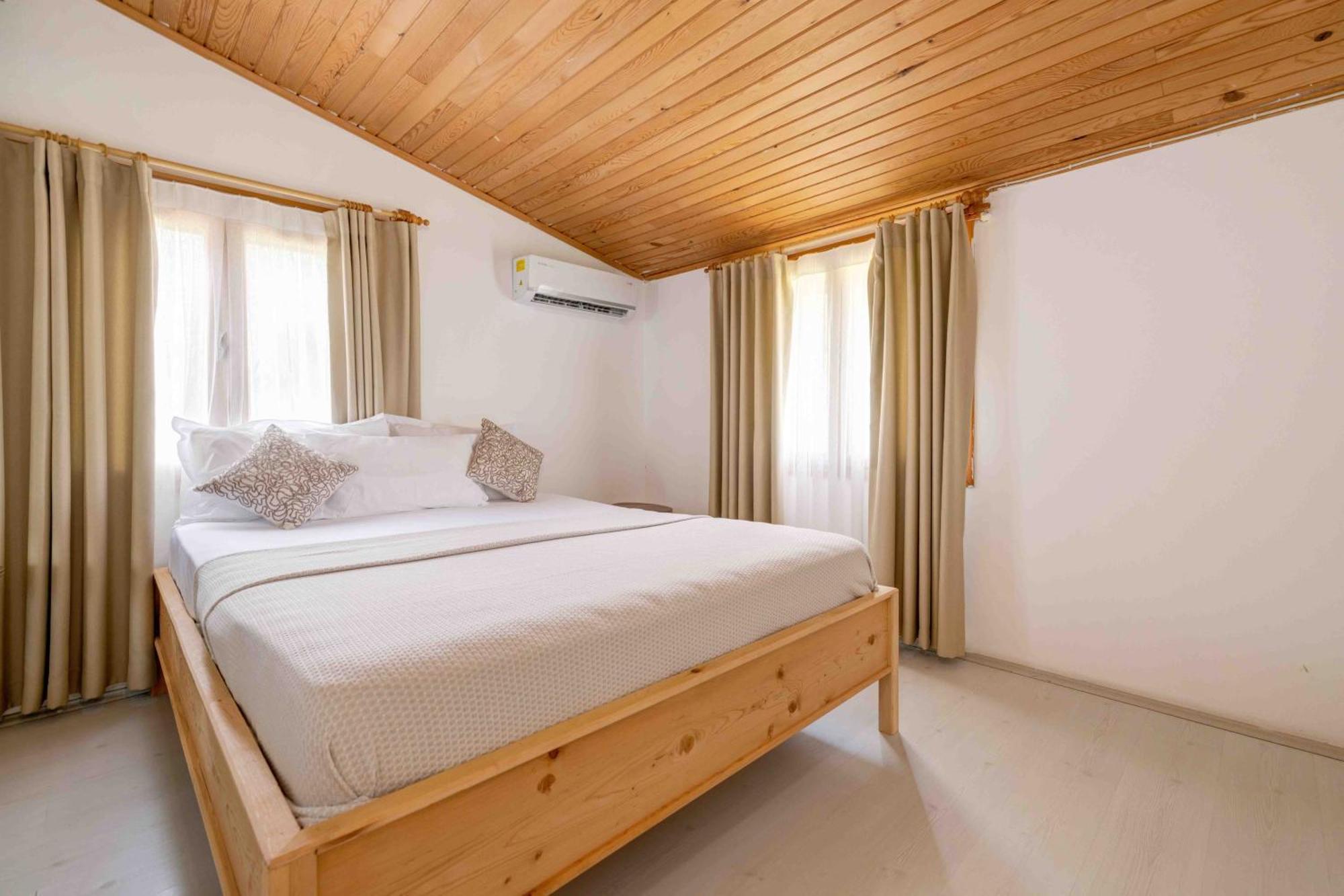 Etenna Bed & Breakfast