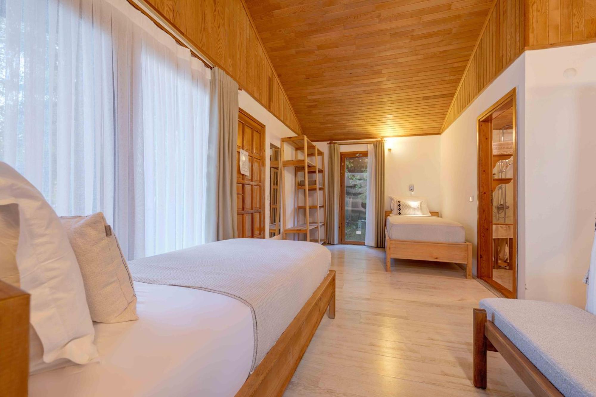 Etenna Bed & Breakfast 3*