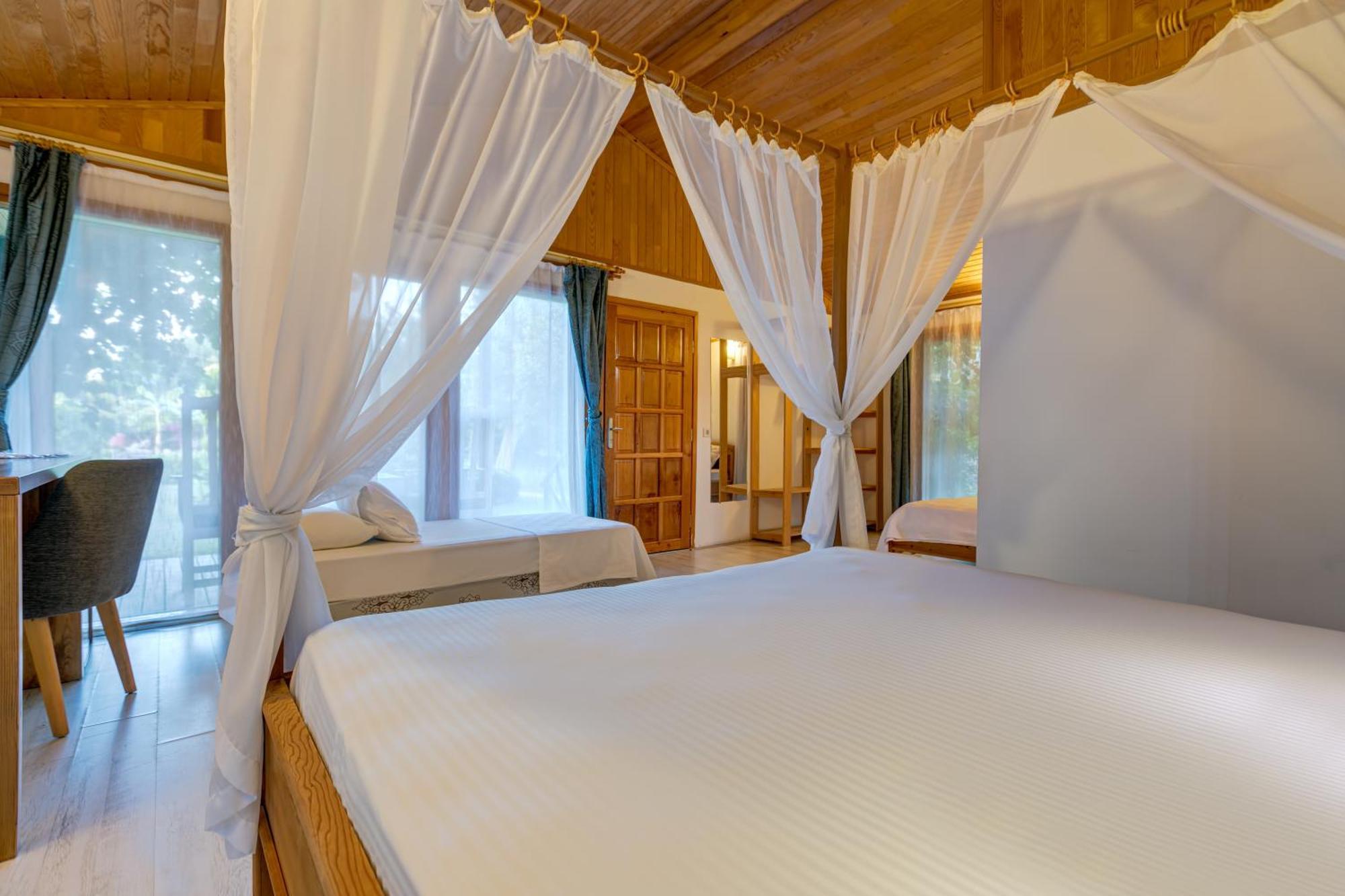 Bed & Breakfast Etenna 3*
