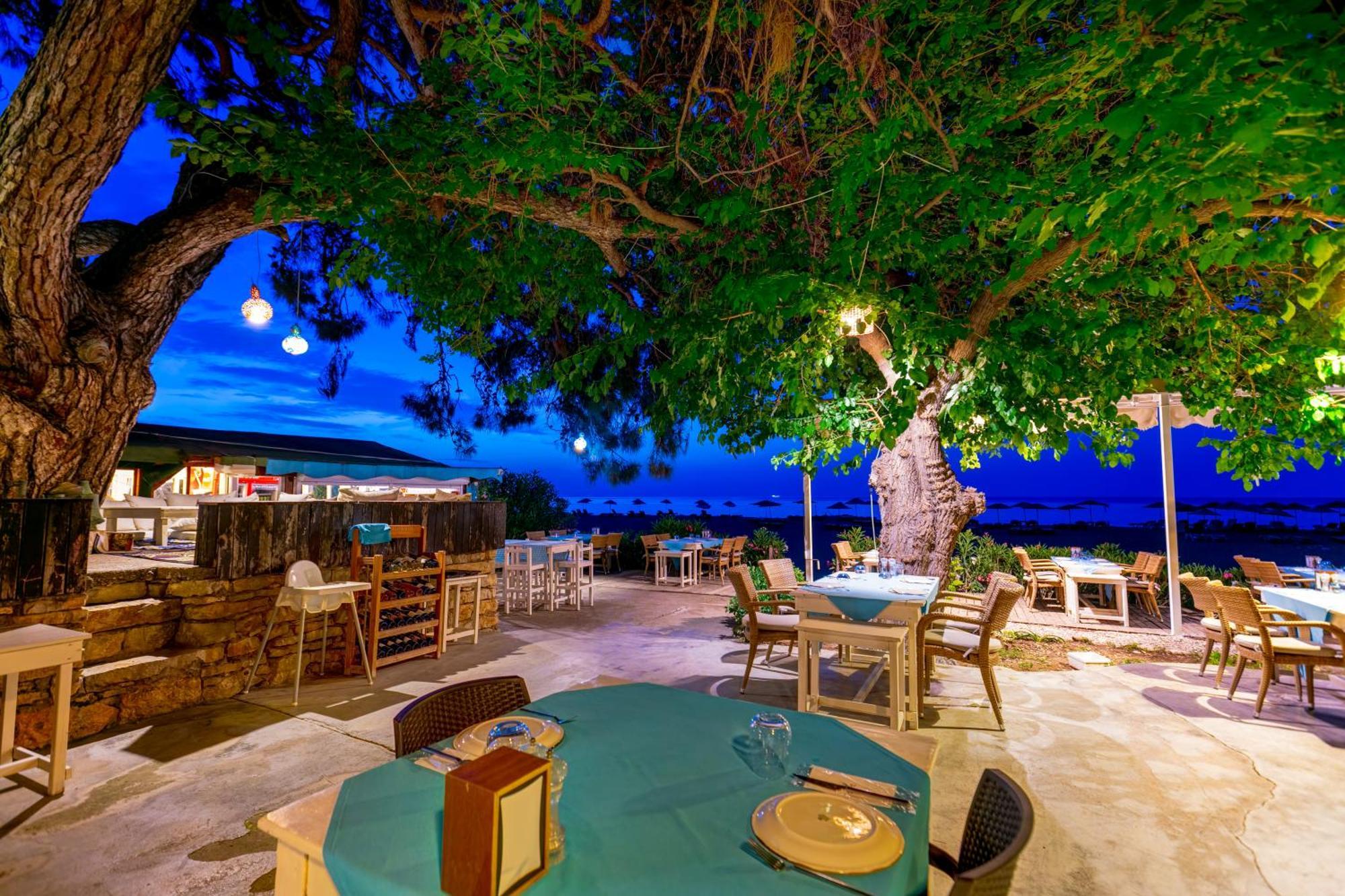 Etenna Bed & Breakfast 3*