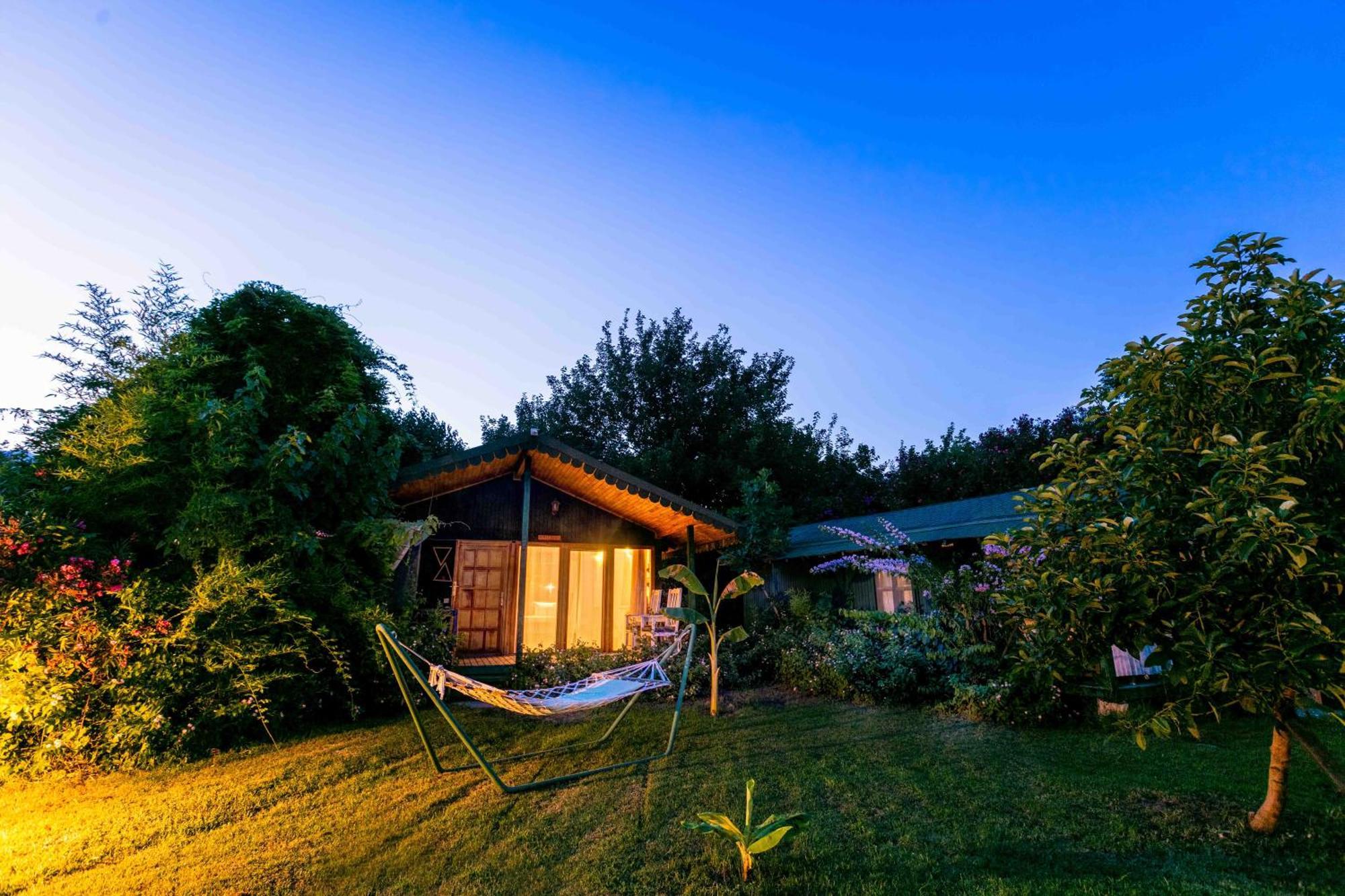Bed & Breakfast Etenna Çıralı